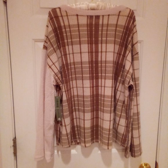 Plus size brown and tan casual top - Picture 2 of 2